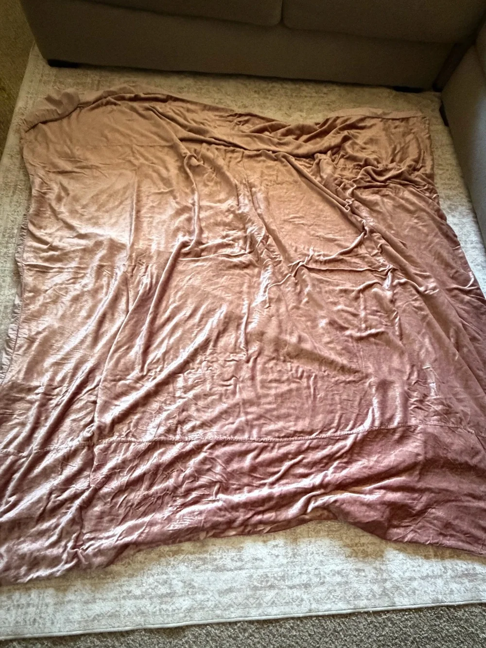 Urban Outfitters UO Home Skye Crushed Velvet Duvet Cover Full/Queen Pink